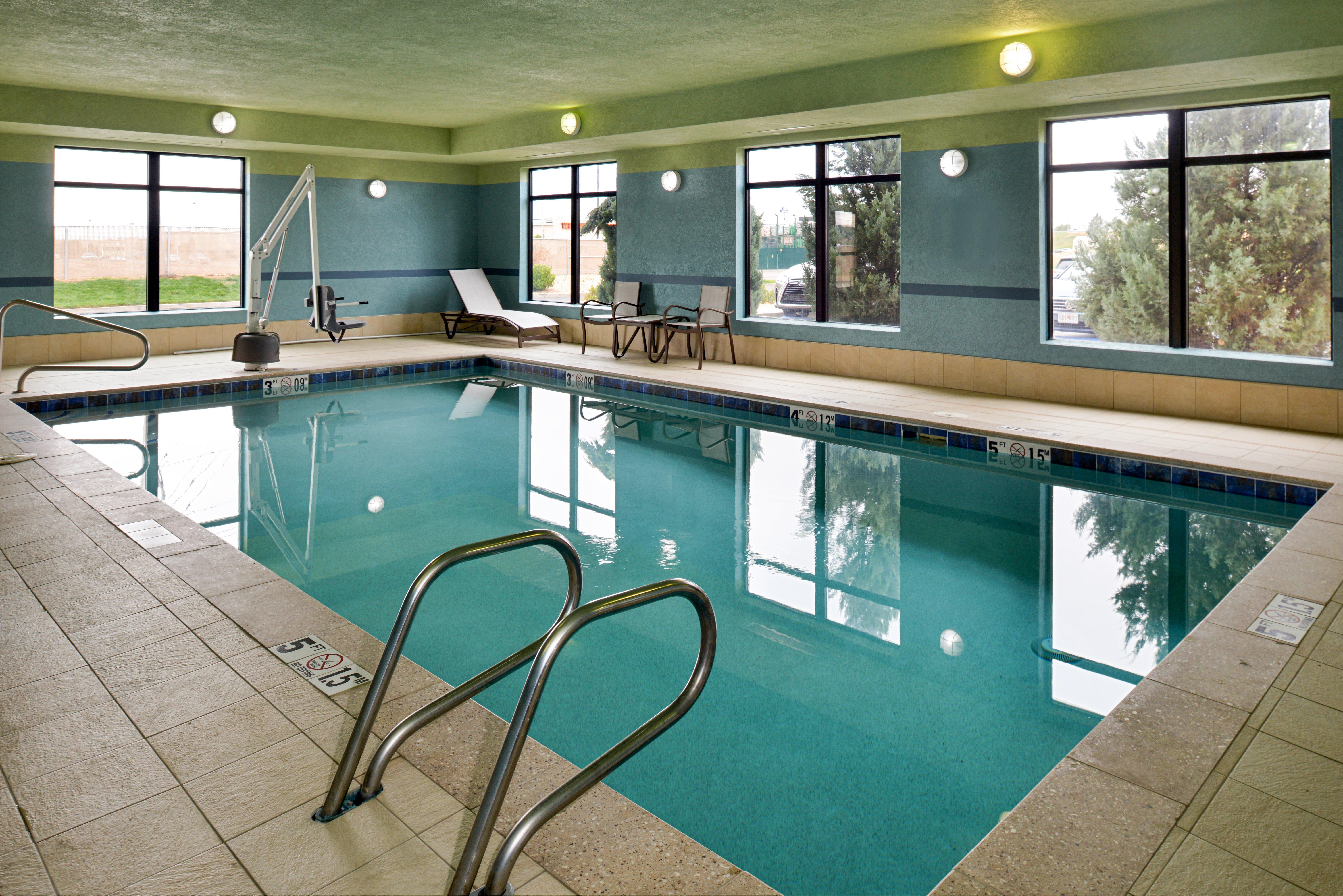 Holiday Inn Express & Suites Pueblo By Ihg Zewnętrze zdjęcie
