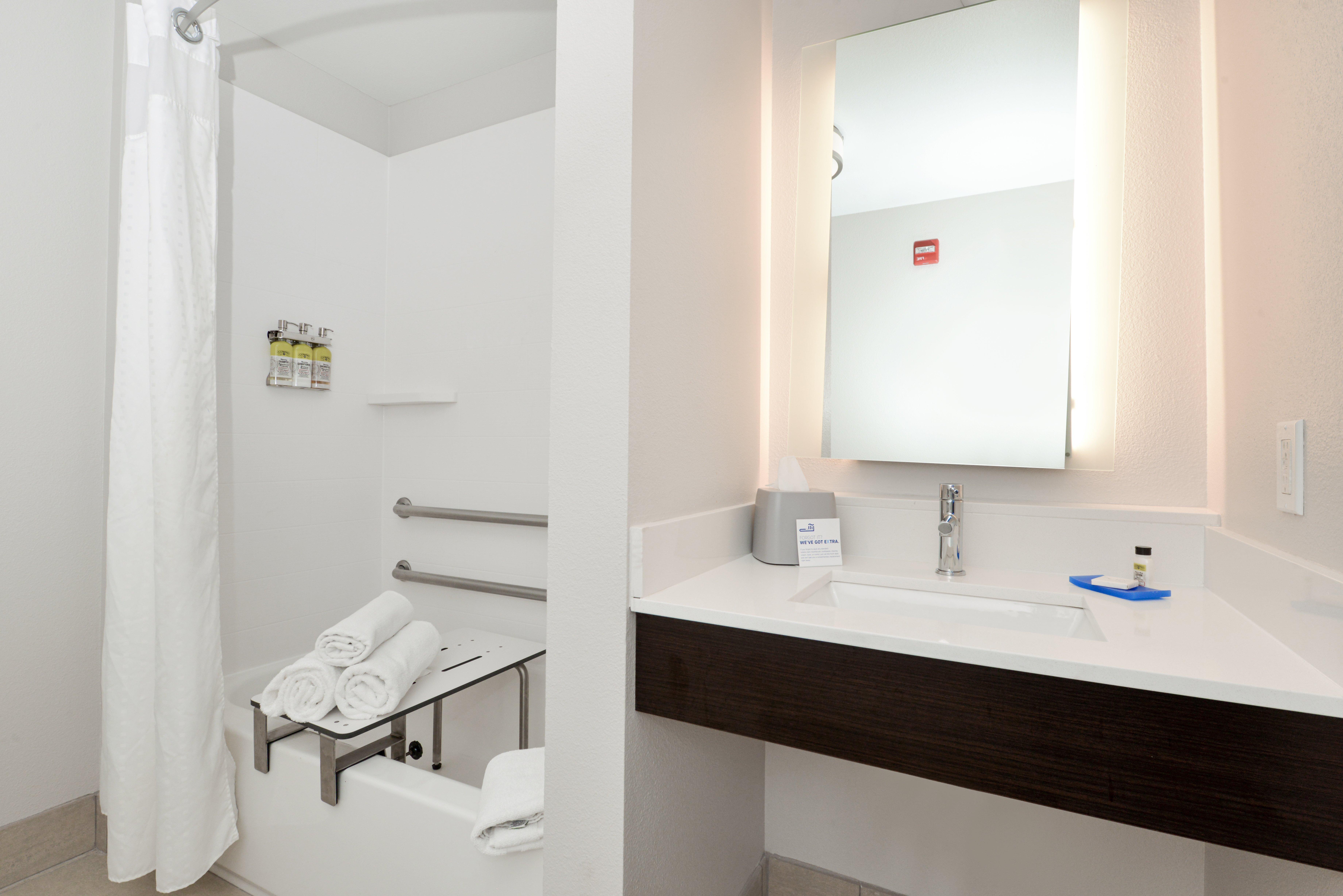 Holiday Inn Express & Suites Pueblo By Ihg Zewnętrze zdjęcie