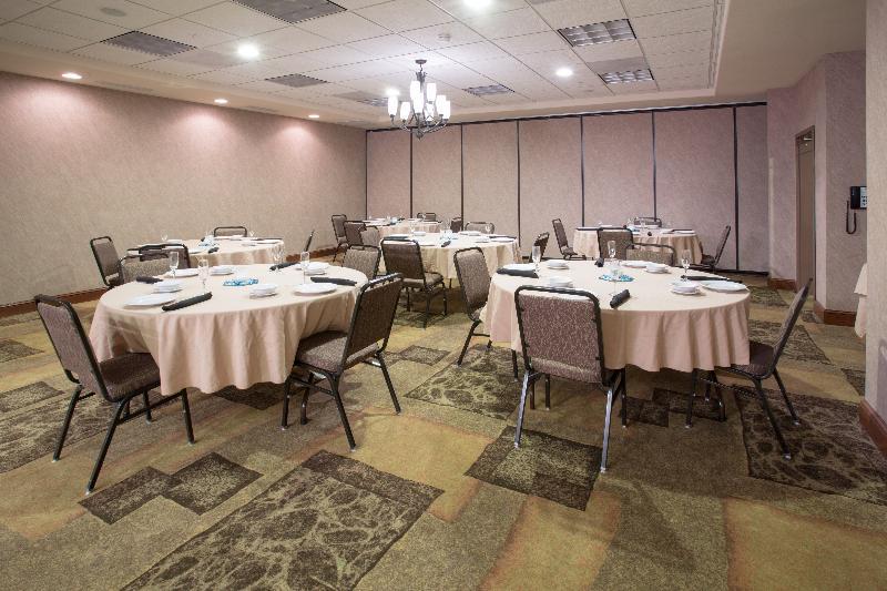 Holiday Inn Express & Suites Pueblo By Ihg Zewnętrze zdjęcie
