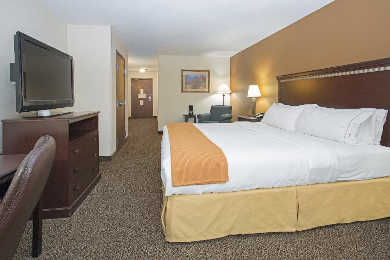 Holiday Inn Express & Suites Pueblo By Ihg Zewnętrze zdjęcie